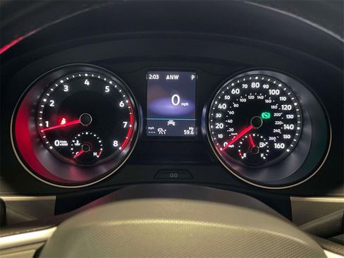 Used 2020 Volkswagen Atlas Cross Sport SE image 25