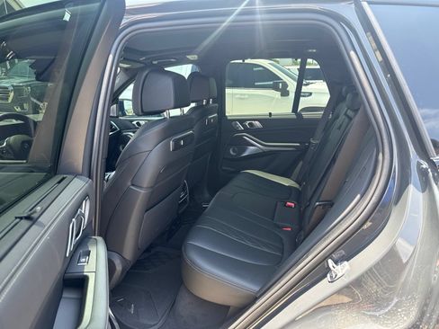 Used 2026 BMW X5 M60i AWD/4WD image 9