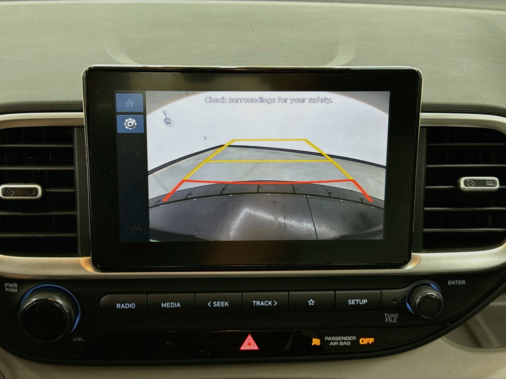 Used 2025 Hyundai Venue SEL FWD image 22