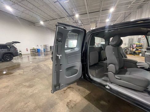 Used 2010 Toyota Tacoma 4x4 Access Cab V6 image 17