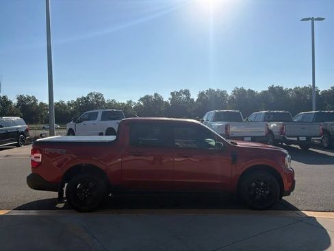 Used 2024 Ford Maverick Lariat w/ FX4 Off-Road Package AWD/4WD image 6