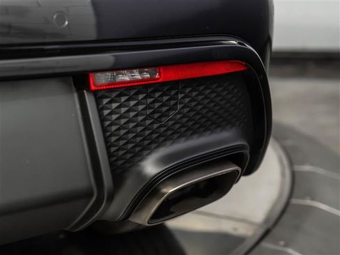 Certified 2026 Porsche Macan AWD/4WD image 32