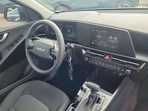 New 2026 Kia Niro LX FWD image 8