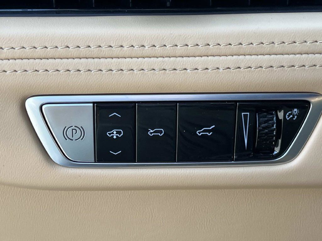 Certified 2026 Cadillac Escalade IQ Sport 2 AWD/4WD image 39