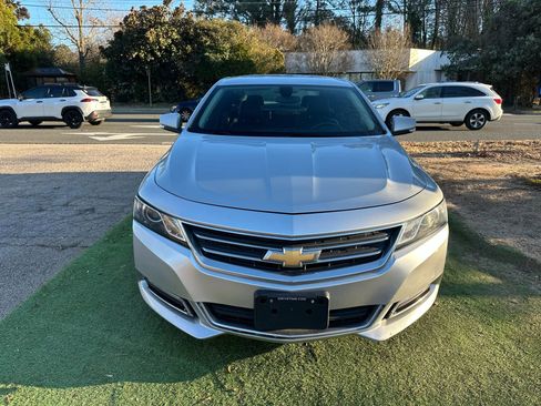 Used 2019 Chevrolet Impala LT image 2