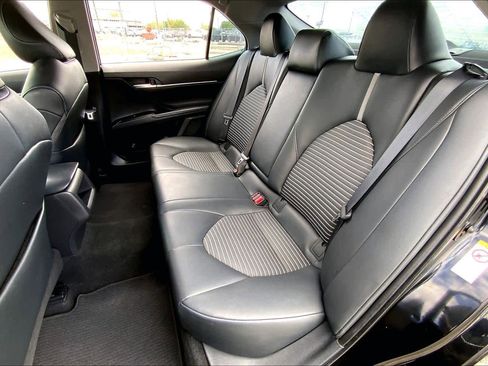Used 2019 Toyota Camry SE w/ Convenience Package image 19