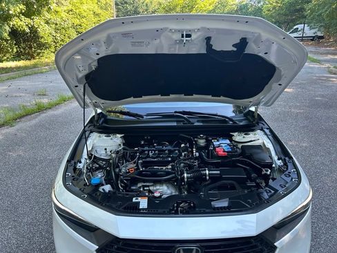 Used 2023 Honda Accord EX image 12