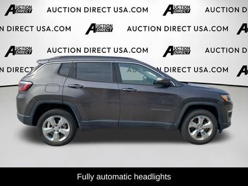 Used 2019 Jeep Compass Latitude w/ Cold Weather Group image 6