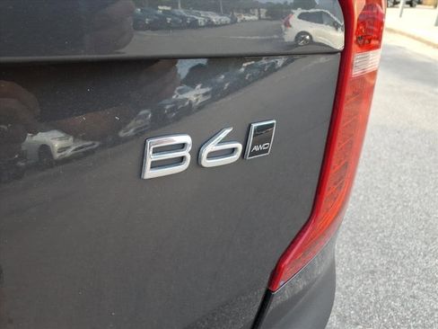 Used 2025 Volvo XC90 B6 Ultra w/ Protection Package Premier image 6