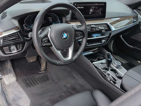 Used 2021 BMW 530e xDrive w/ Premium Package AWD/4WD image 10