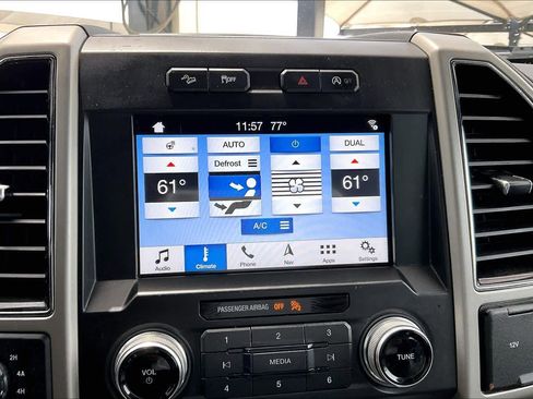 Used 2018 Ford F150 Lariat w/ Equipment Group 502A Luxury AWD/4WD image 33