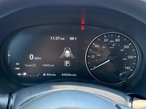 Used 2024 Nissan Kicks SV FWD image 11