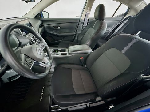 Used 2024 Nissan Sentra SV image 13