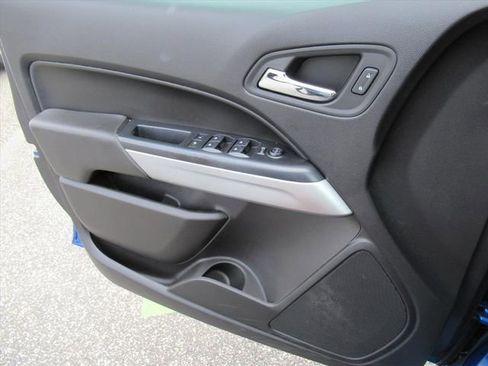 Used 2019 Chevrolet Colorado LT image 25