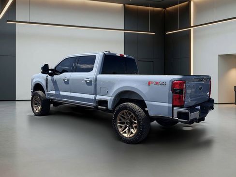 Used 2024 Ford F250 Lariat w/ Lariat Ultimate Package AWD/4WD image 3