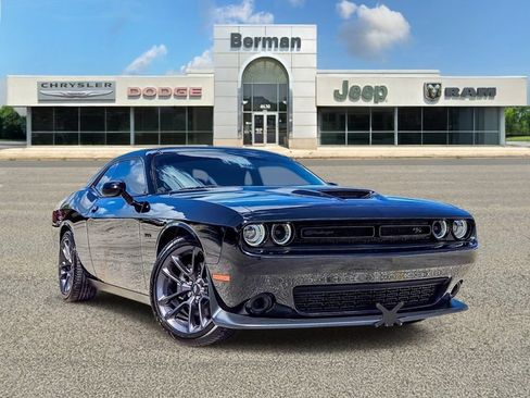 Certified 2023 Dodge Challenger R/T w/ Blacktop Package RWD image 2