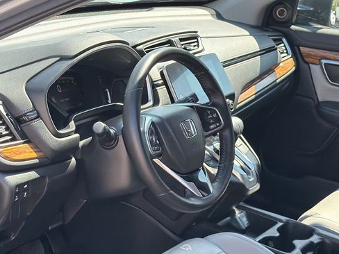 Used 2018 Honda CR-V Touring image 15