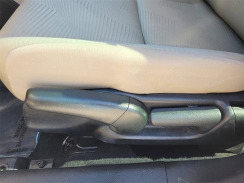 Used 2017 Honda Accord LX image 4