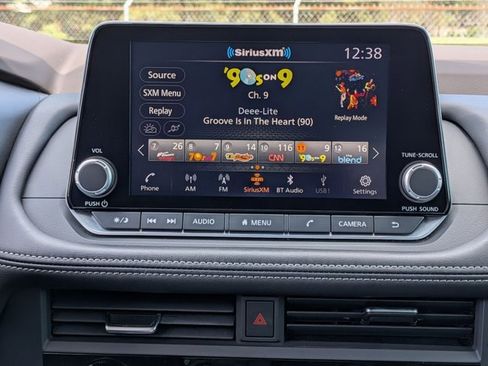 Certified 2023 Nissan Rogue S image 20