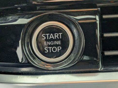 Used 2022 Nissan Pathfinder Platinum w/ Cargo Package image 26