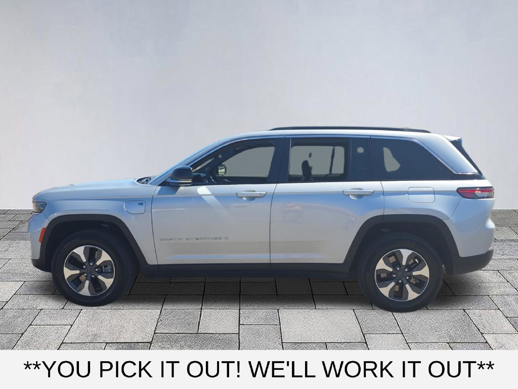 Used 2024 Jeep Grand Cherokee Limited 4xe AWD/4WD image 4