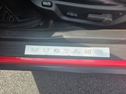Used 2007 Ford Mustang Deluxe RWD image 11