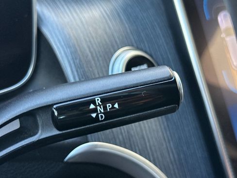 Used 2024 Mercedes-Benz GLC 300 image 24