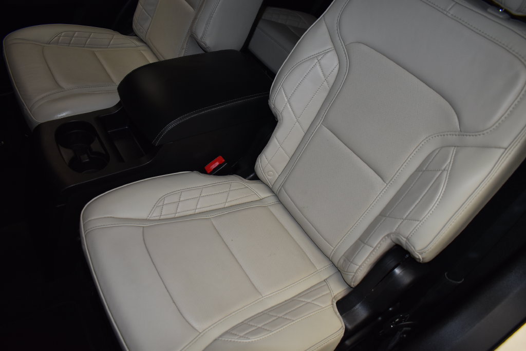 Used 2017 Ford Explorer Platinum AWD/4WD image 34