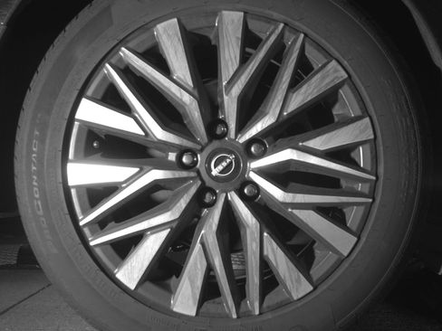 Used 2025 Nissan Altima 2.5 SV image 15