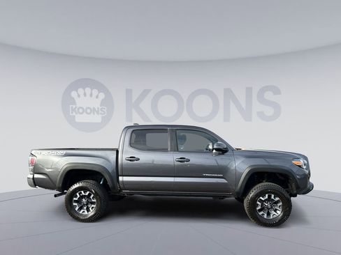 Used 2021 Toyota Tacoma TRD Off-Road AWD/4WD image 8