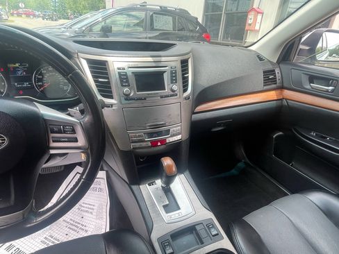 Used 2013 Subaru Outback 3.6R Limited w/ Moonroof Pkg image 13