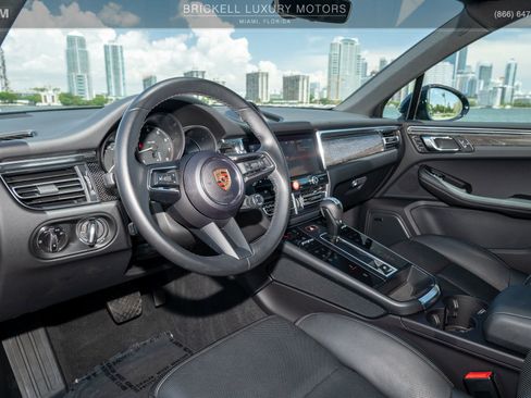 Used 2024 Porsche Macan image 14
