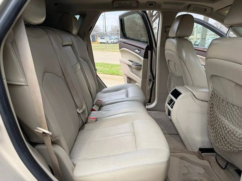 Used 2012 Cadillac SRX Luxury FWD image 17