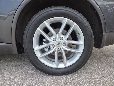 Used 2024 Dodge Durango GT RWD image 17