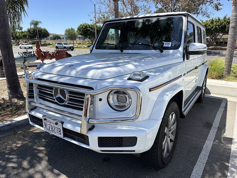 Used 2024 Mercedes-Benz G 550 image 2