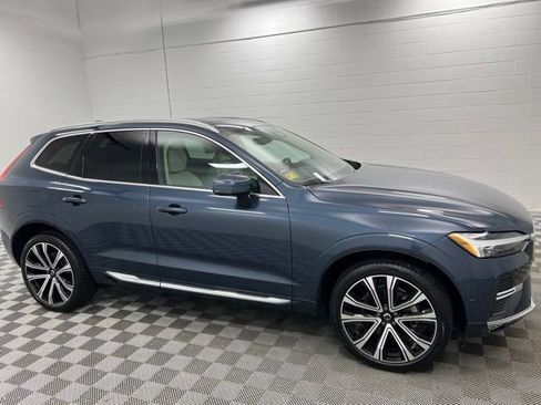 Used 2023 Volvo XC60 B5 Ultimate w/ Climate Package AWD/4WD image 4