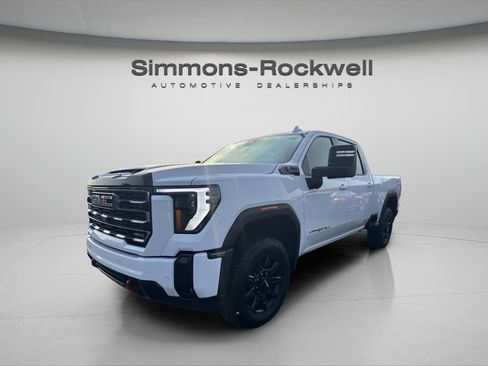 Used 2025 GMC Sierra 2500 AT4 AWD/4WD image 1