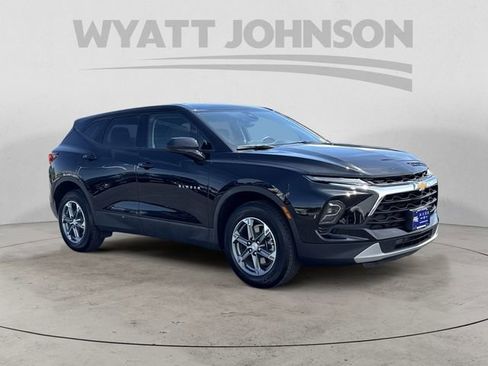 Used 2025 Chevrolet Blazer LT AWD/4WD image 7