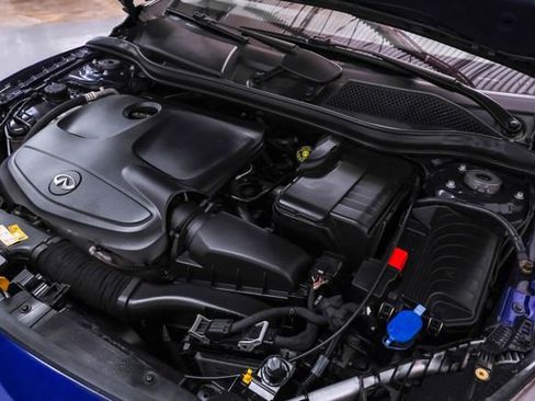 Used 2018 INFINITI QX30 Premium w/ Cargo Package image 48