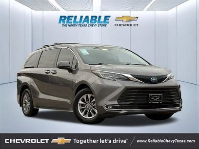 Used 2021 Toyota Sienna XLE
