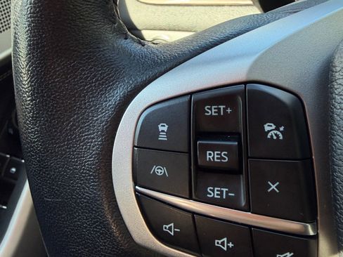 Used 2024 Ford Explorer Limited image 13