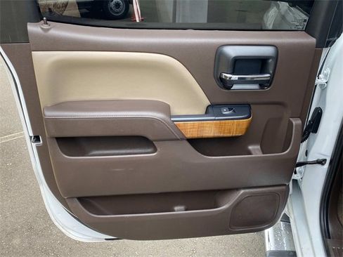 Used 2018 GMC Sierra 1500 SLT w/ SLT Premium Package image 10