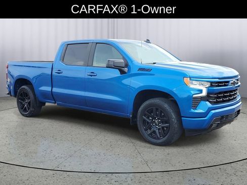 Used 2023 Chevrolet Silverado 1500 RST w/ Z71 Off-Road Package AWD/4WD image 2