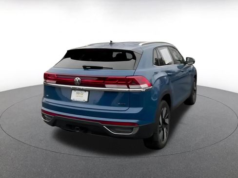 Used 2025 Volkswagen Atlas Cross Sport SE image 14