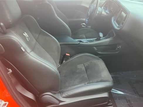 Used 2022 Dodge Challenger R/T Scat Pack RWD image 35