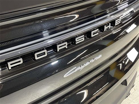 New 2026 Porsche Cayenne Coupe image 9