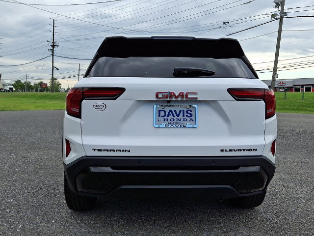 Used 2026 GMC Terrain Elevation w/ Elevation Premium Package FWD image 6