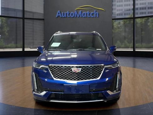 Used 2025 Cadillac XT6 Premium Luxury w/ Technology Package AWD/4WD image 3
