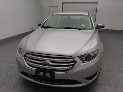 Used 2016 Ford Taurus Limited FWD image 15