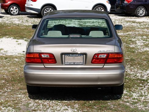 Used 1998 Toyota Avalon XLS image 9